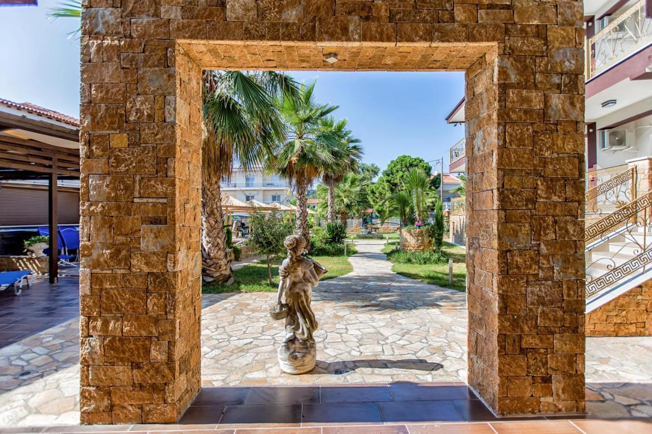 Skála Foúrkas Halkidiki Greek Pride Ηotel And Apartments מראה חיצוני תמונה