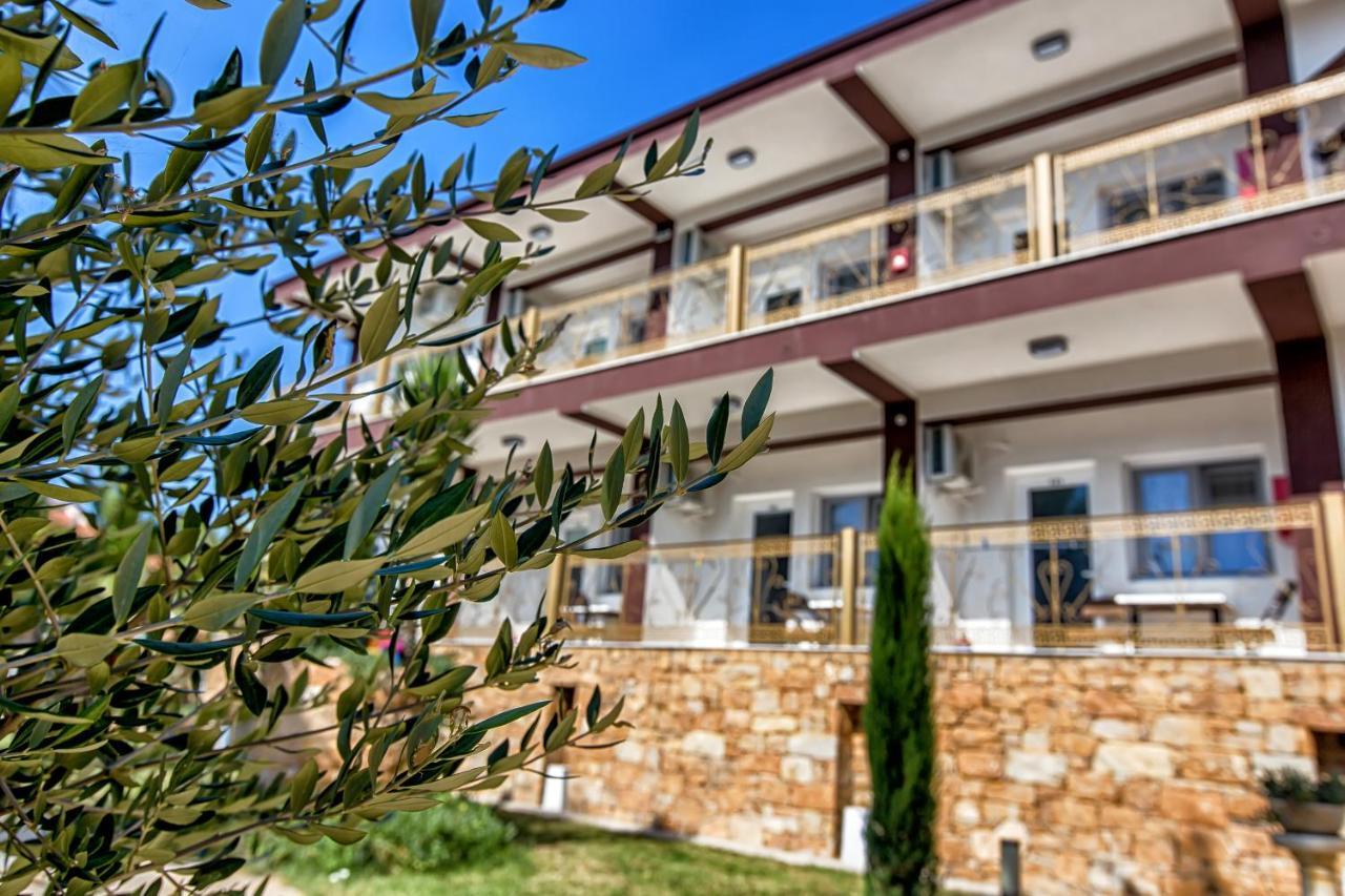 Skála Foúrkas Halkidiki Greek Pride Ηotel And Apartments מראה חיצוני תמונה