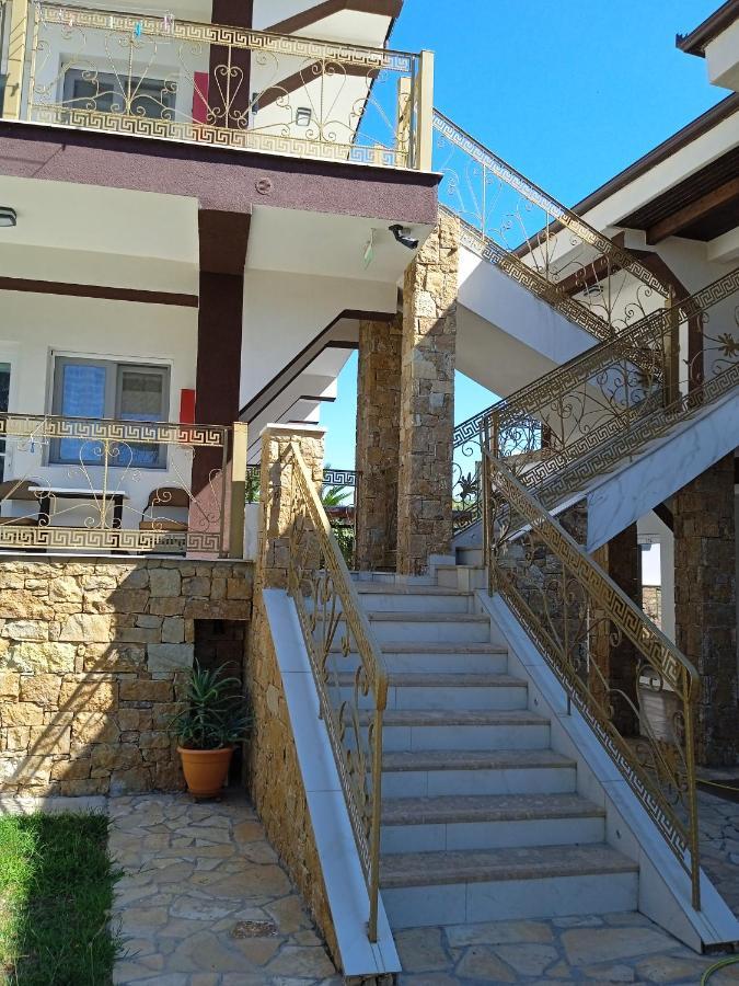 Skála Foúrkas Halkidiki Greek Pride Ηotel And Apartments מראה חיצוני תמונה