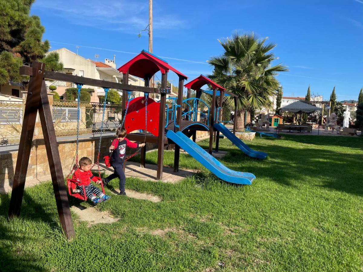 Skála Foúrkas Halkidiki Greek Pride Ηotel And Apartments מראה חיצוני תמונה
