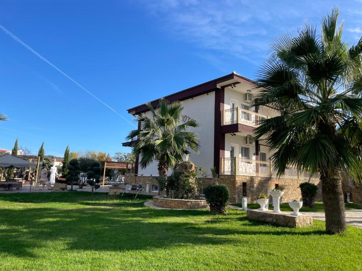 Skála Foúrkas Halkidiki Greek Pride Ηotel And Apartments מראה חיצוני תמונה