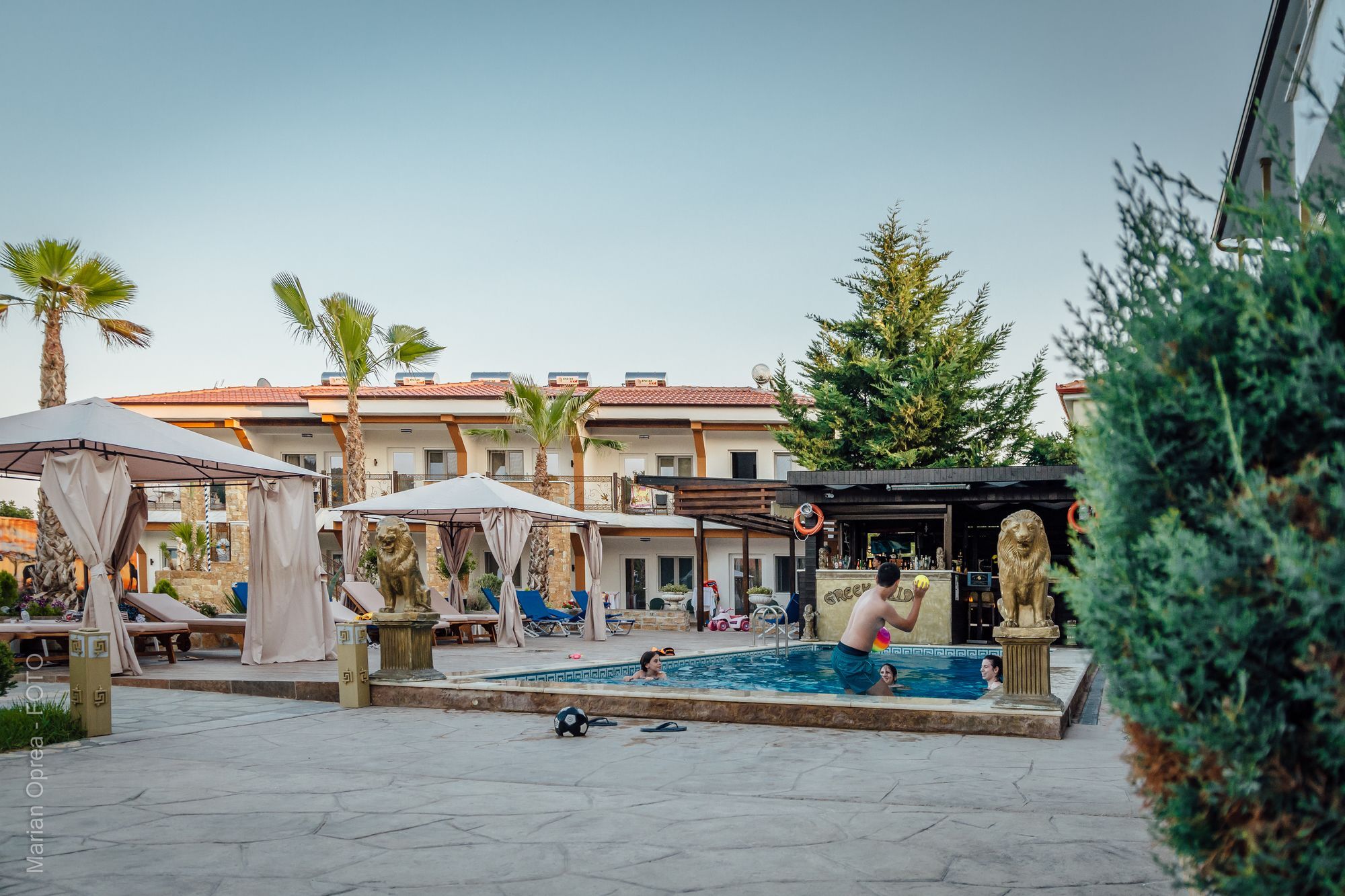 Skála Foúrkas Halkidiki Greek Pride Ηotel And Apartments מראה חיצוני תמונה