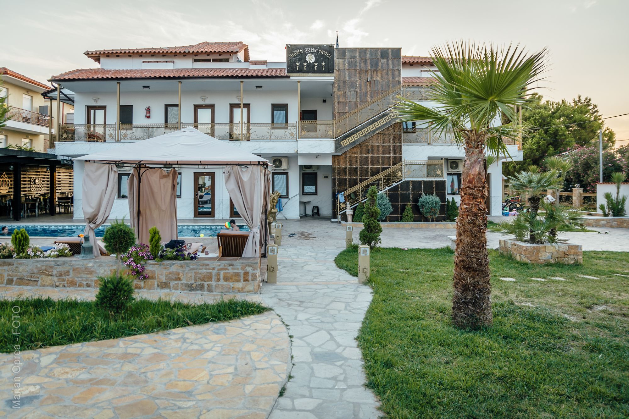 Skála Foúrkas Halkidiki Greek Pride Ηotel And Apartments מראה חיצוני תמונה